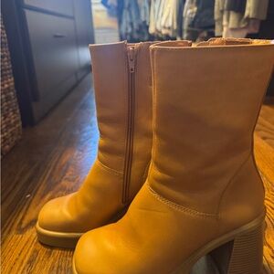 Fantasie Tan Heeled Boots